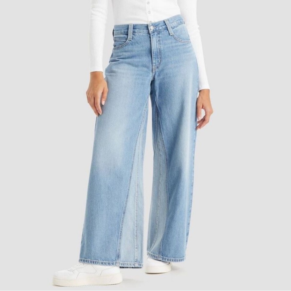 Brand: Levi’s | ‘94 Baggy Wide Leg Jeans
